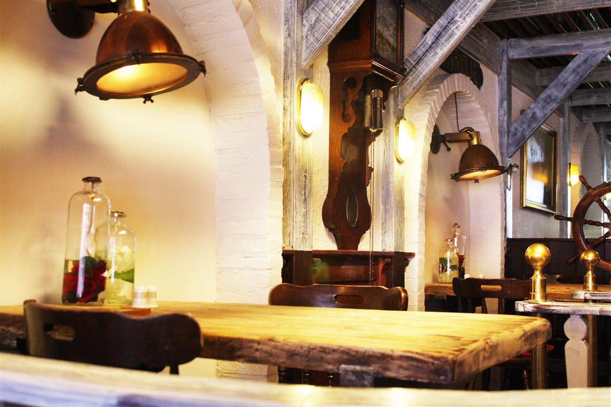 Hotel-Restaurant Loodsmans Welvaren Bv Den Hoorn  Εξωτερικό φωτογραφία