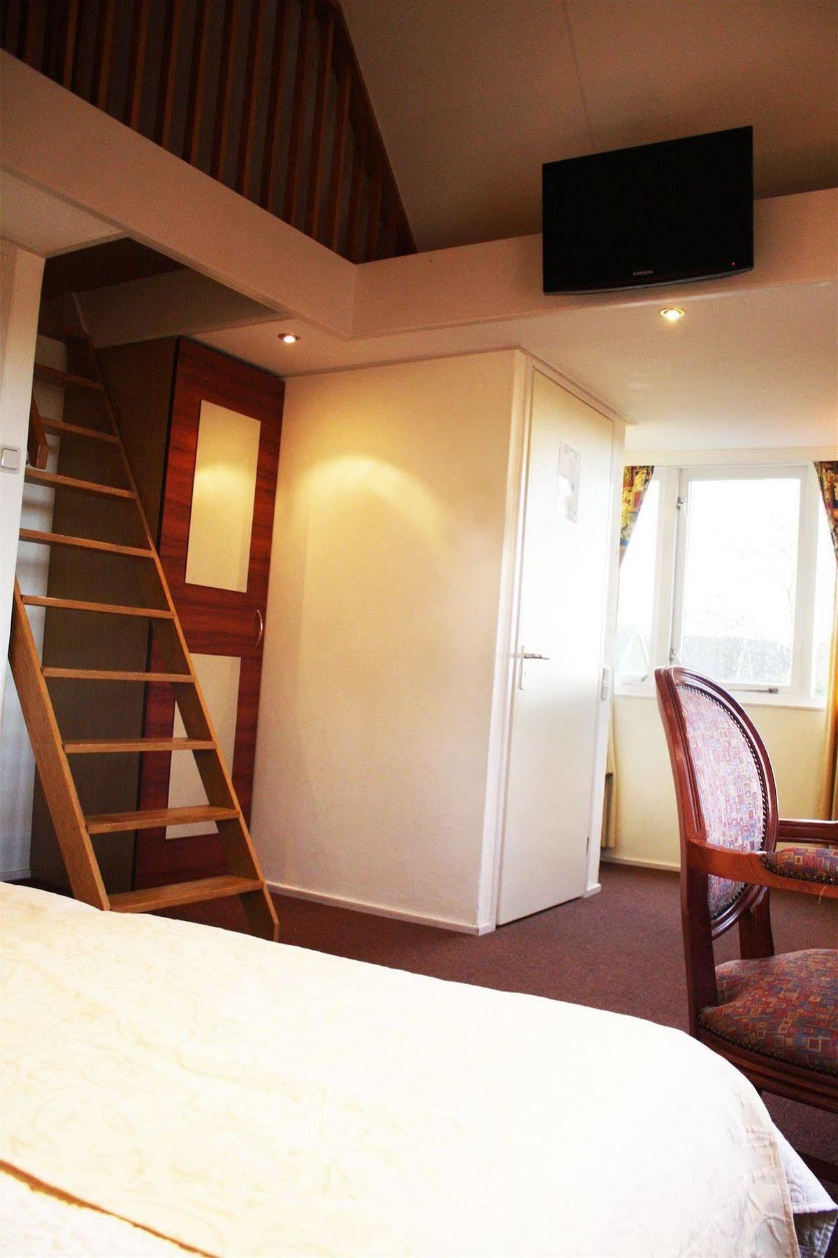 Hotel-Restaurant Loodsmans Welvaren Bv Den Hoorn  Εξωτερικό φωτογραφία