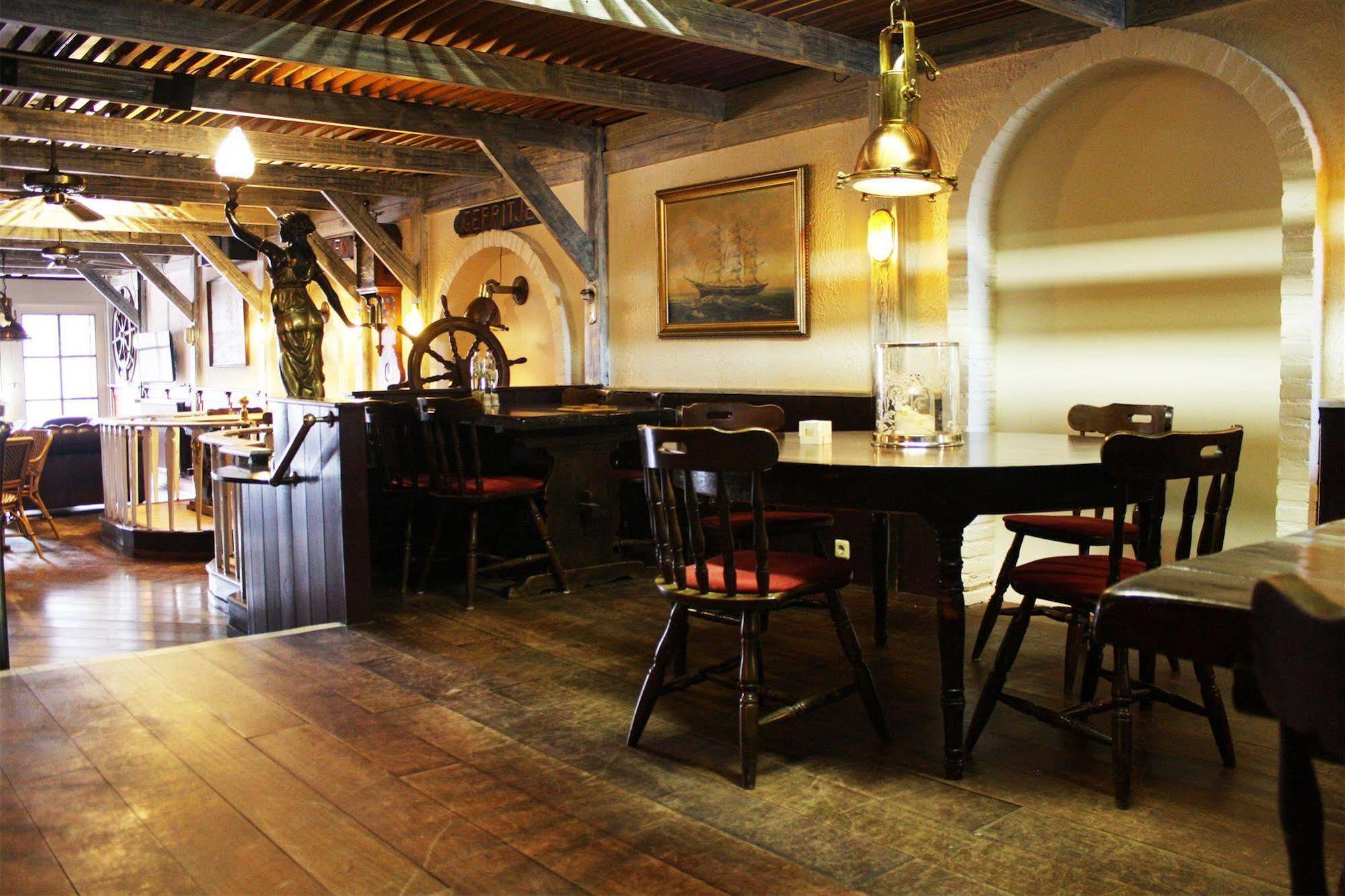 Hotel-Restaurant Loodsmans Welvaren Bv Den Hoorn  Εξωτερικό φωτογραφία